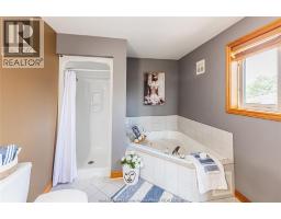 120 Hampton, Windsor, ON N9E4M5 Photo 27