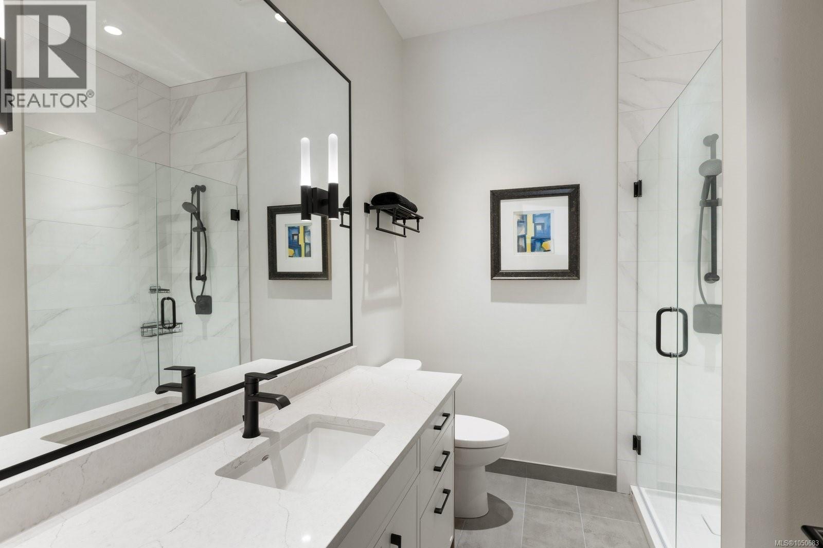 10900 Greenpark Dr - Image 32