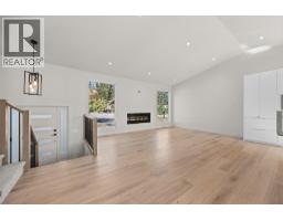 5pc Bathroom - 4141 San Clemente Avenue, Peachland, BC V0H1X6 Photo 8