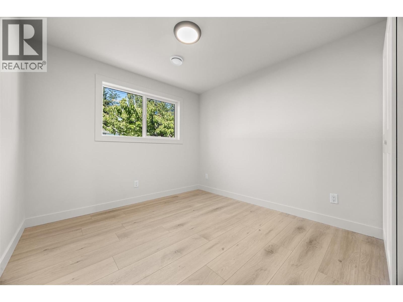 4141 San Clemente Avenue, Peachland