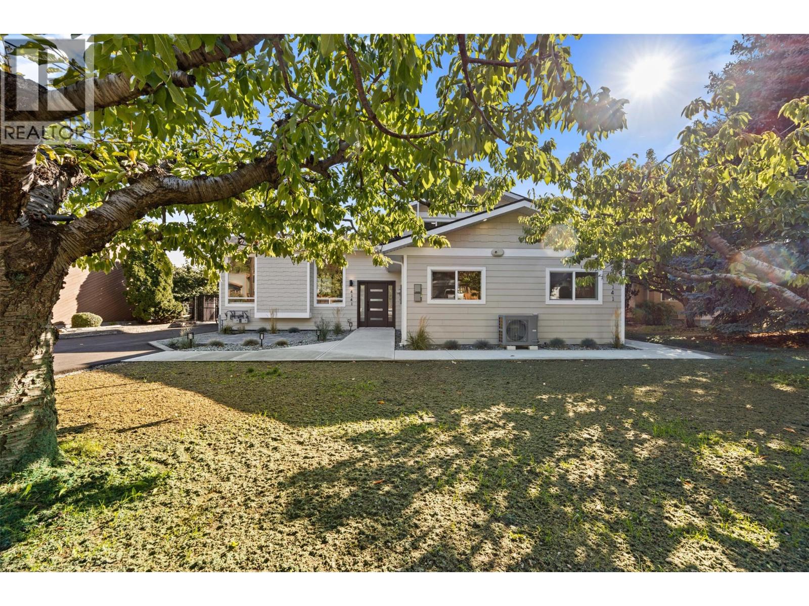 4141 San Clemente Avenue, Peachland