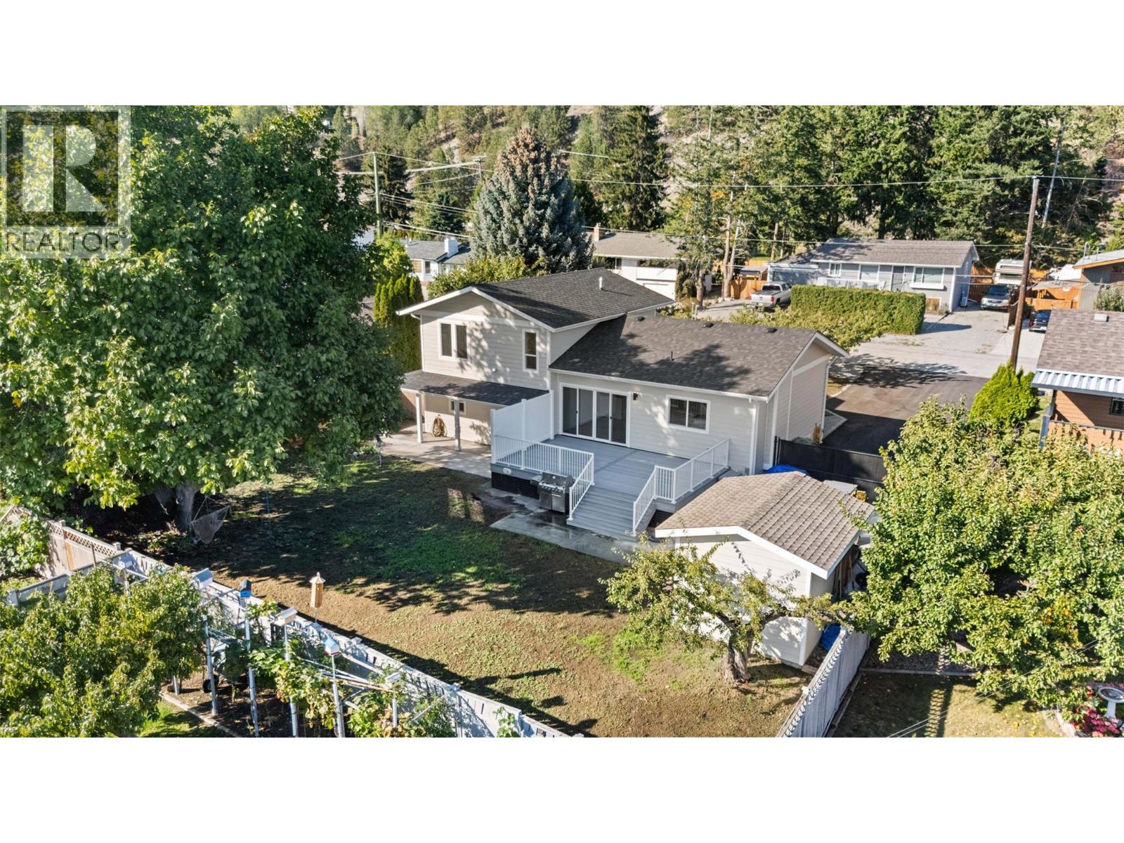 4141 San Clemente Avenue, Peachland