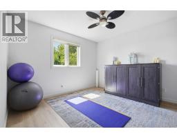 1835 29 Avenue SW - photo 25