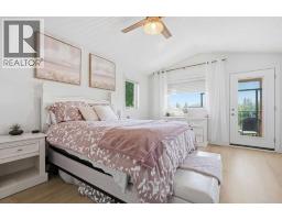 1835 29 Avenue SW - photo 27