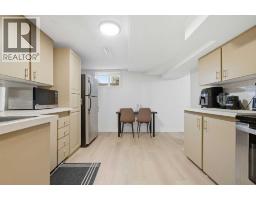 1835 29 Avenue SW - photo 33