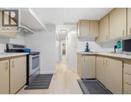 1835 29 Avenue SW - photo 34