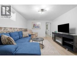 1835 29 Avenue SW - photo 35