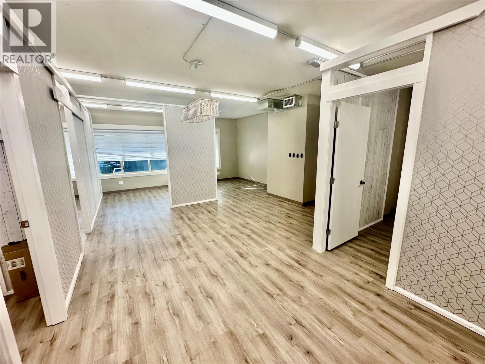 110 1751 Harvey Avenue, Kelowna
