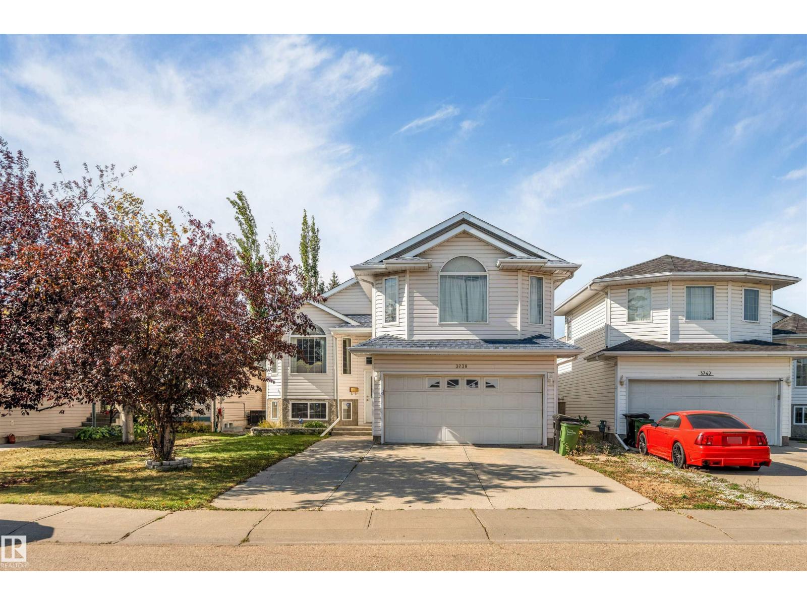 3738 28A ST NW, Edmonton, Alberta, T6T1M3