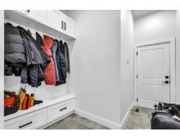17284 61a Avenue, Surrey, BC V3S4V7 Photo 32