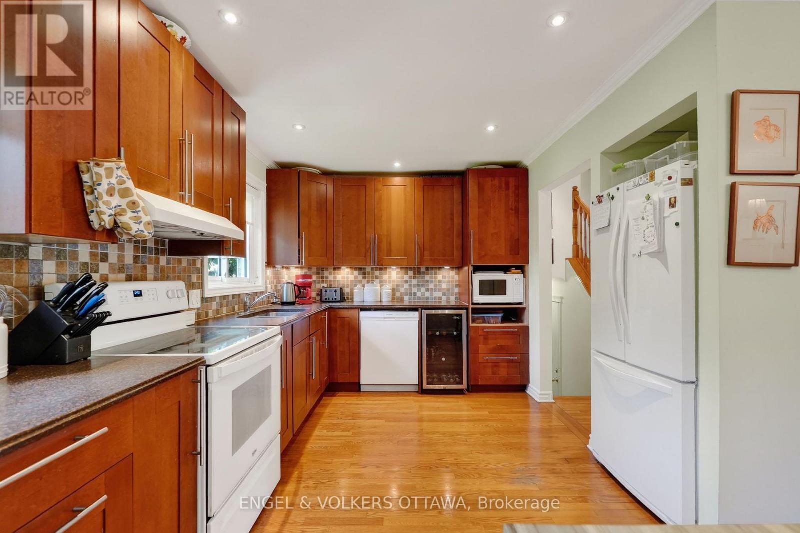 1124 DES POMMIERS STREET, Clarence-Rockland — photo 9