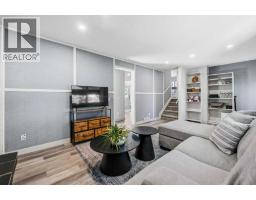 513 Oakridge Way Sw, Calgary, AB T2V1T5 Photo 32