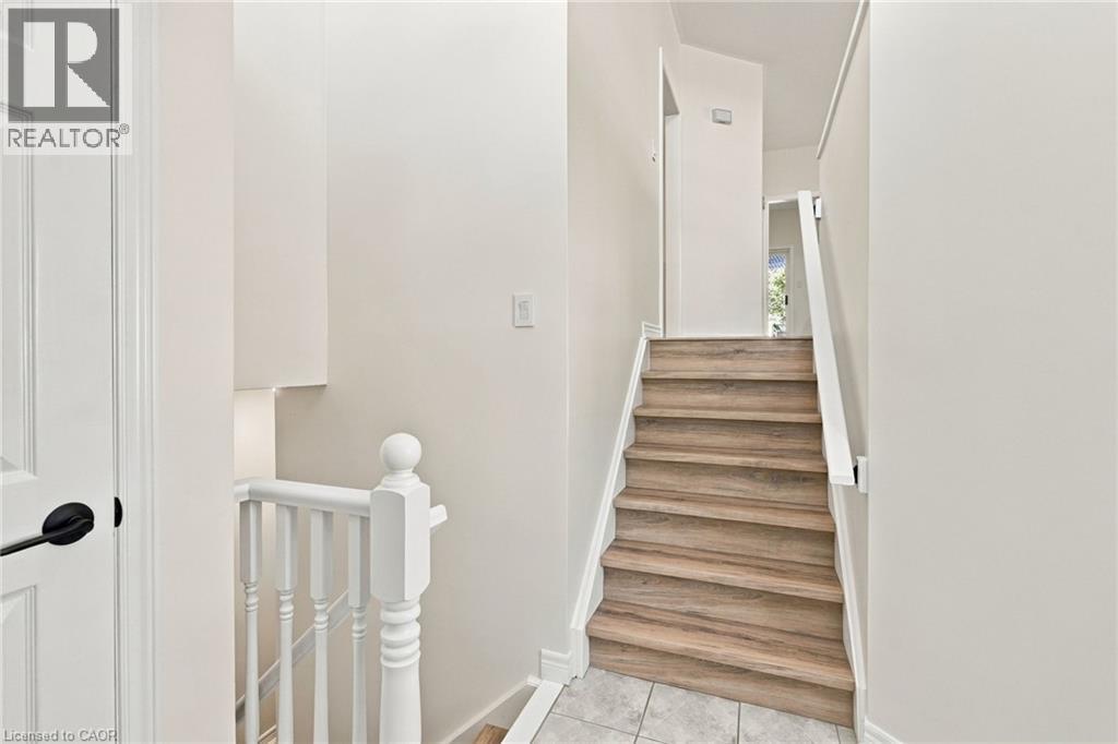 15 DALRYMPLE Drive, Waterdown — photo 6