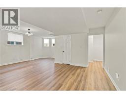 15 Dalrymple Drive, Waterdown, ON L8B0P6 Photo 32