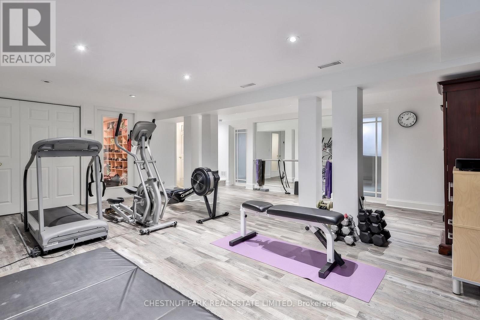 12 SHORNCLIFFE AVENUE - Image 39