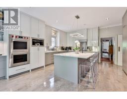 12 Shorncliffe Avenue, Toronto, ON M4V1T1 Photo 17