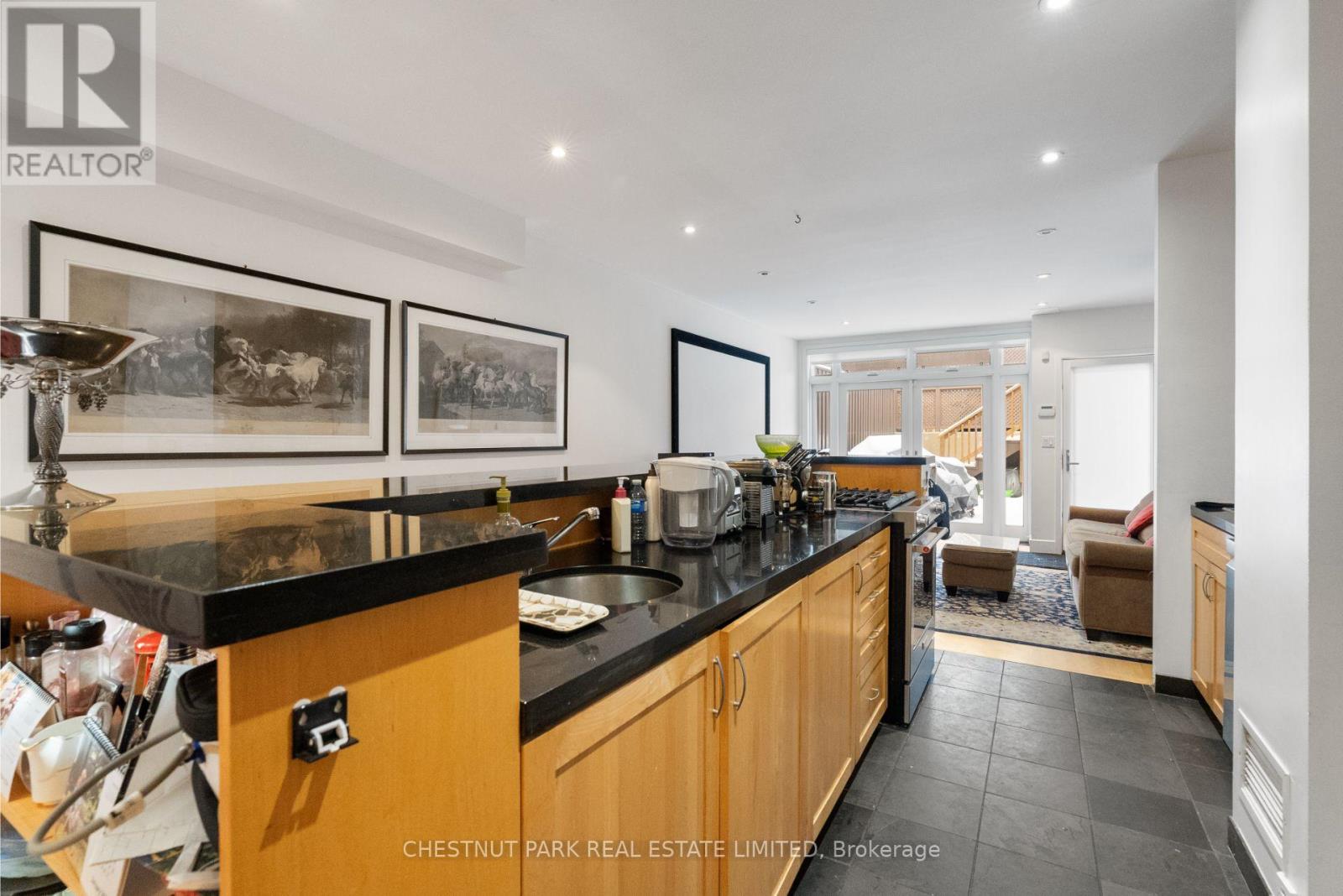 68 BELMONT STREET, Toronto (Annex) — photo 9