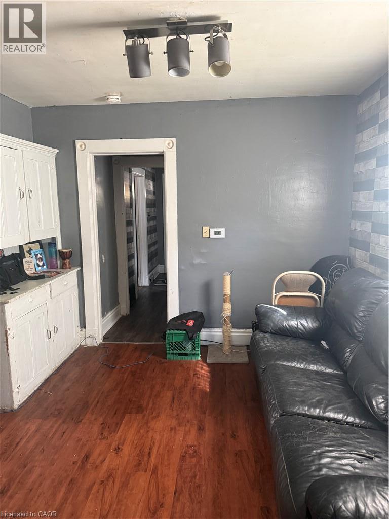 429 PARK Street - 9