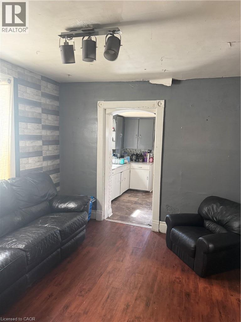 429 PARK Street - 10