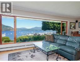 Porch - 1809 Pritchard Rd, Cowichan Bay, BC V0R1N1 Photo 9