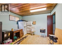 Kitchen - 1420 Battel Avenue, Ashcroft, BC V0K1A0 Photo 11