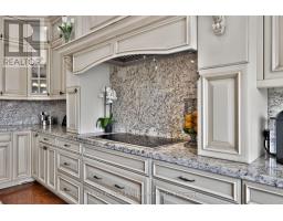 Kitchen - 2513 Sharon Crescent, Mississauga, ON L5C1Y9 Photo 12