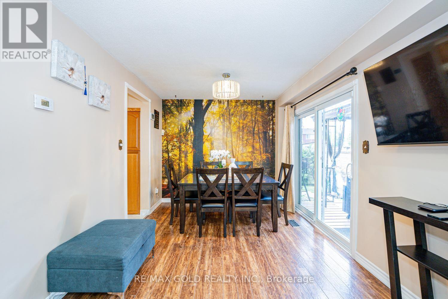 1 WOLVERTON CRESCENT, Brampton (Central Park) — photo 9