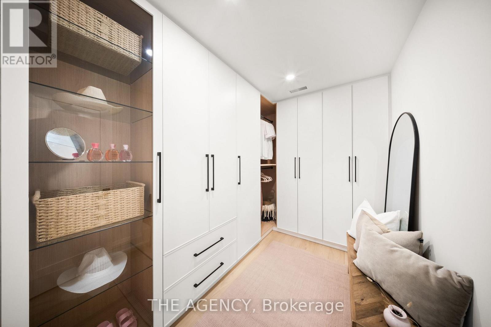 201 TRELAWN AVENUE, Oakville (MO Morrison) — photo 12