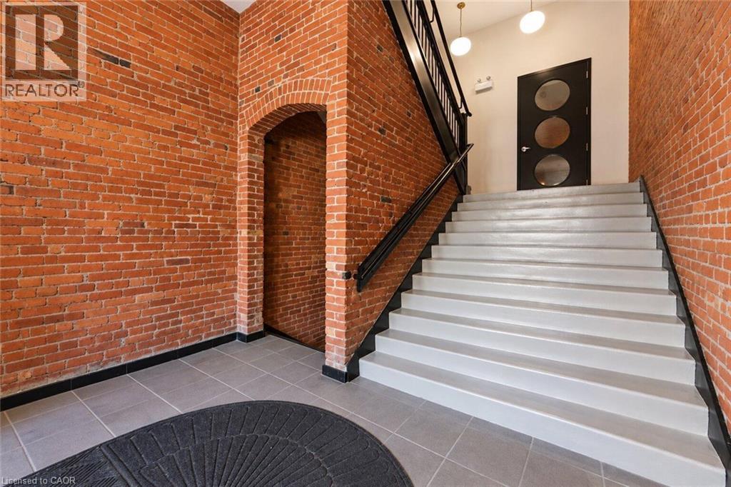 357 HUNTER Street W Unit# 16, Hamilton — photo 4