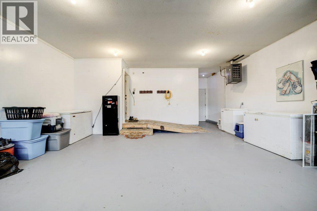 6018 16 Avenue - Image 24
