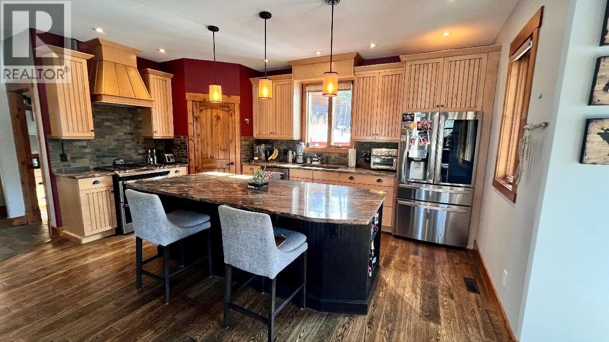 2577 SANDSTONE Circle - Image 18