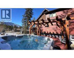 Kitchen - 2577 Sandstone Circle, Invermere, BC V0A1K6 Photo 14