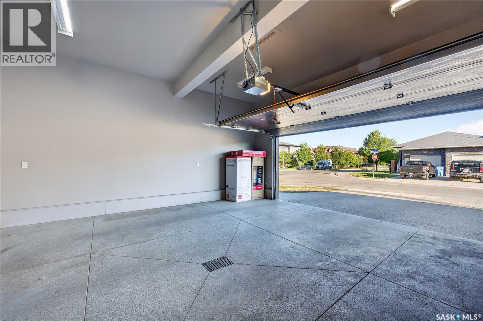 4774 SKINNER CRESCENT - Image 41