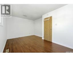 3804 Castle Road, Regina, SK S4S6M7 Photo 13