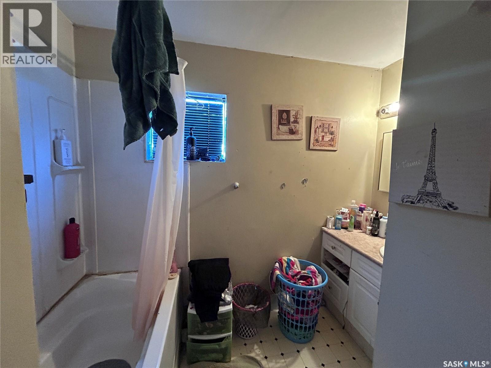804 F AVENUE N - 9