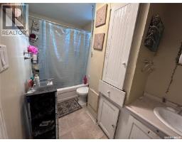 804 F Avenue N, Saskatoon, SK S7L1W5 Photo 14