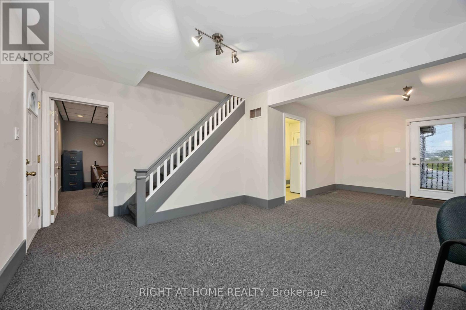229 WATER STREET, Sarnia — photo 10