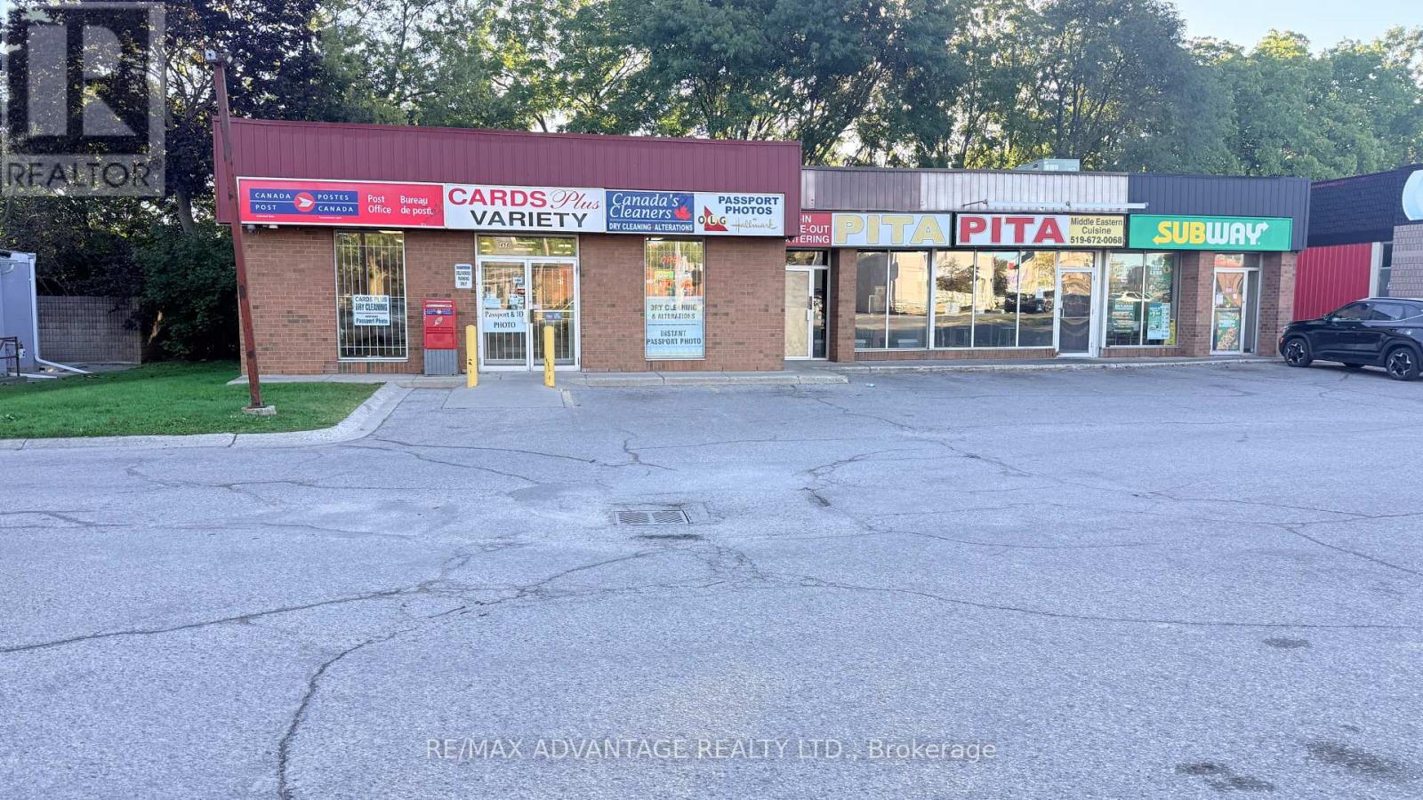 1 - 456 WHARNCLIFFE ROAD S, London South (South G) — photo 2