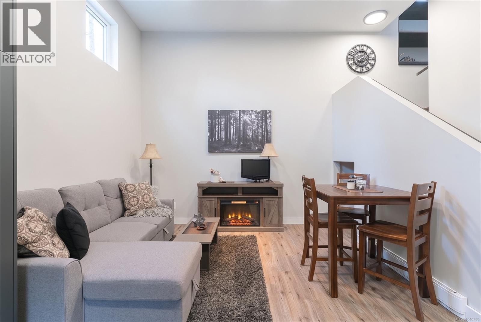 5625 Willow Rd - Image 48