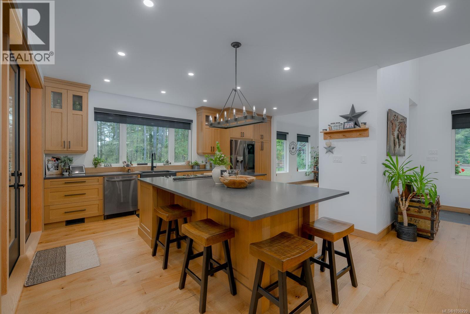 5625 Willow Rd - 5
