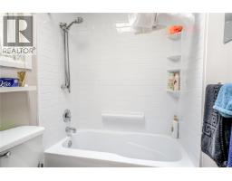 14 1184 Clarke Rd, Central Saanich, BC V8M1K3 Photo 16