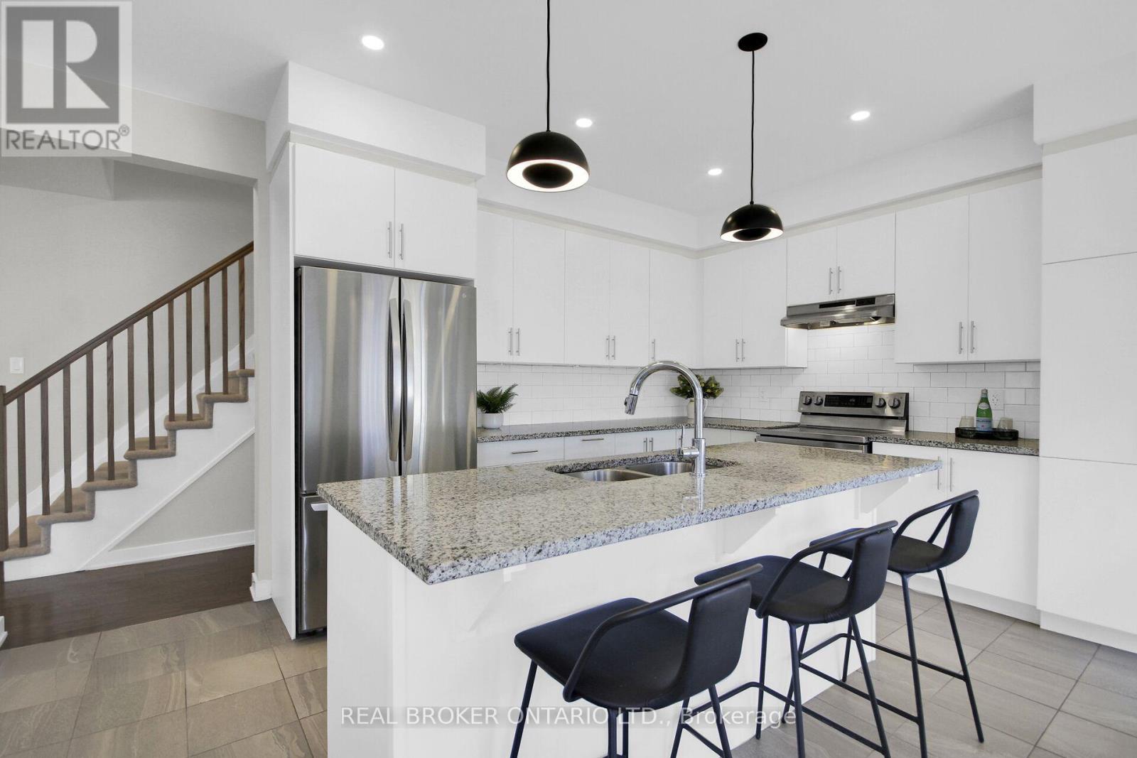 352 FINIAL WAY, Ottawa — photo 12
