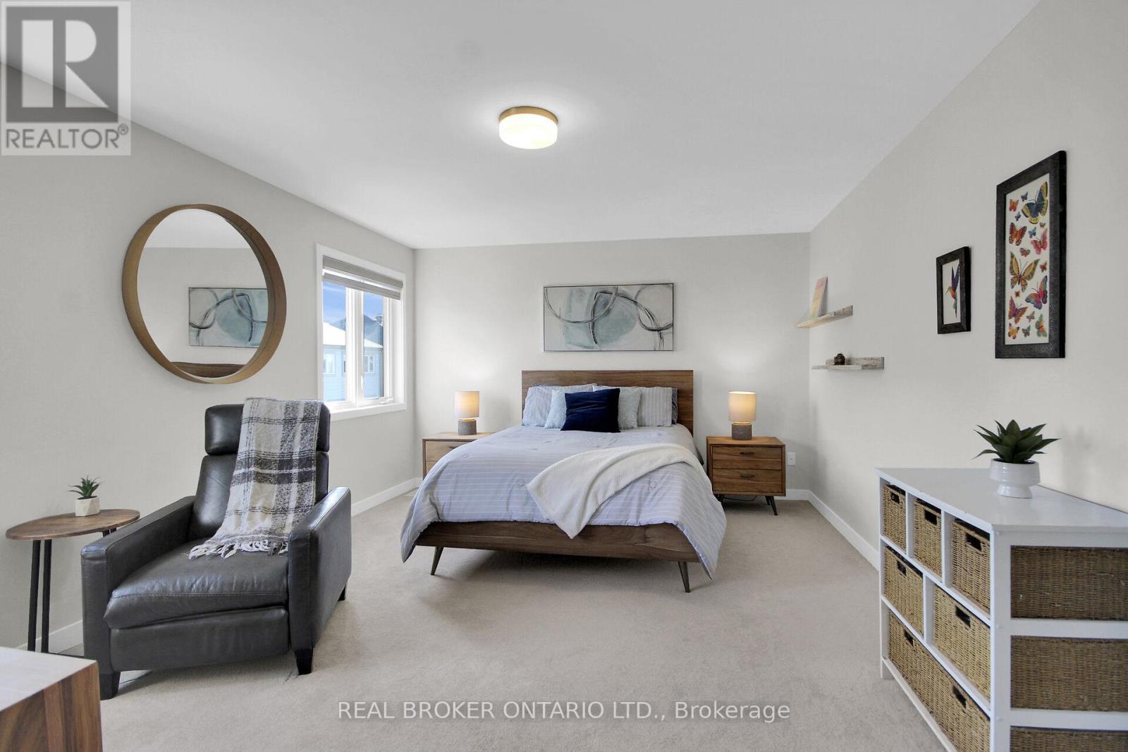 352 FINIAL WAY - Image 17