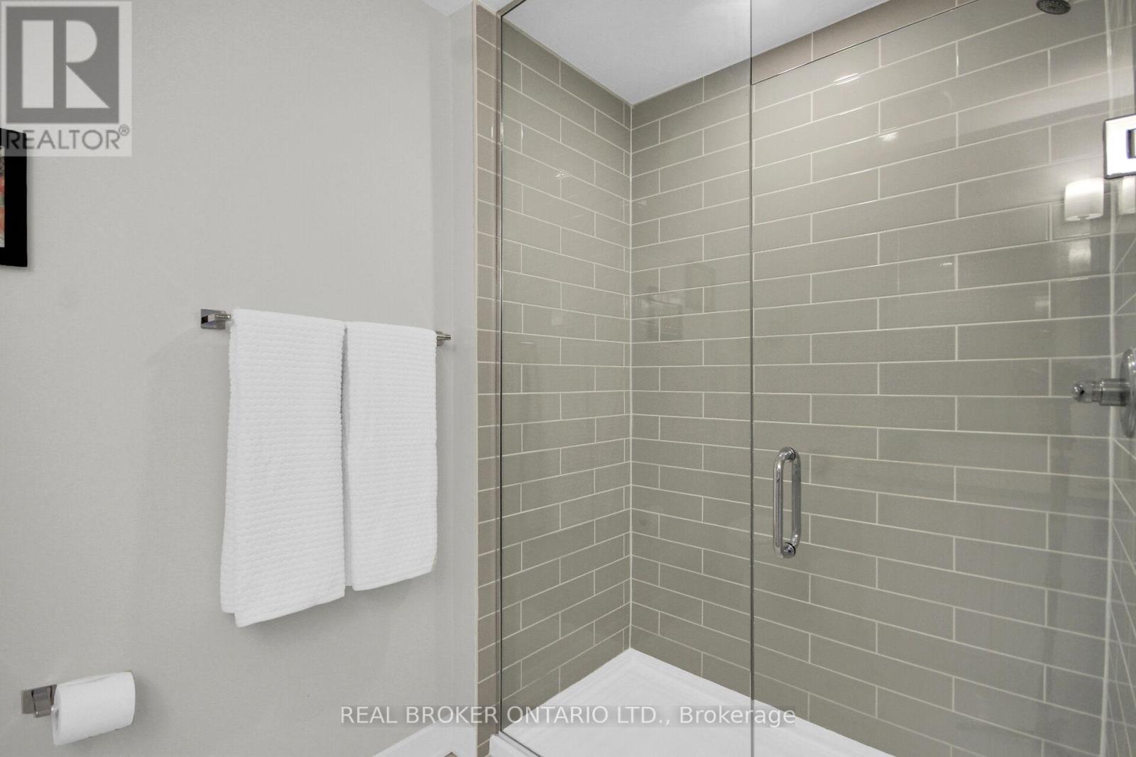 352 FINIAL WAY - Image 20