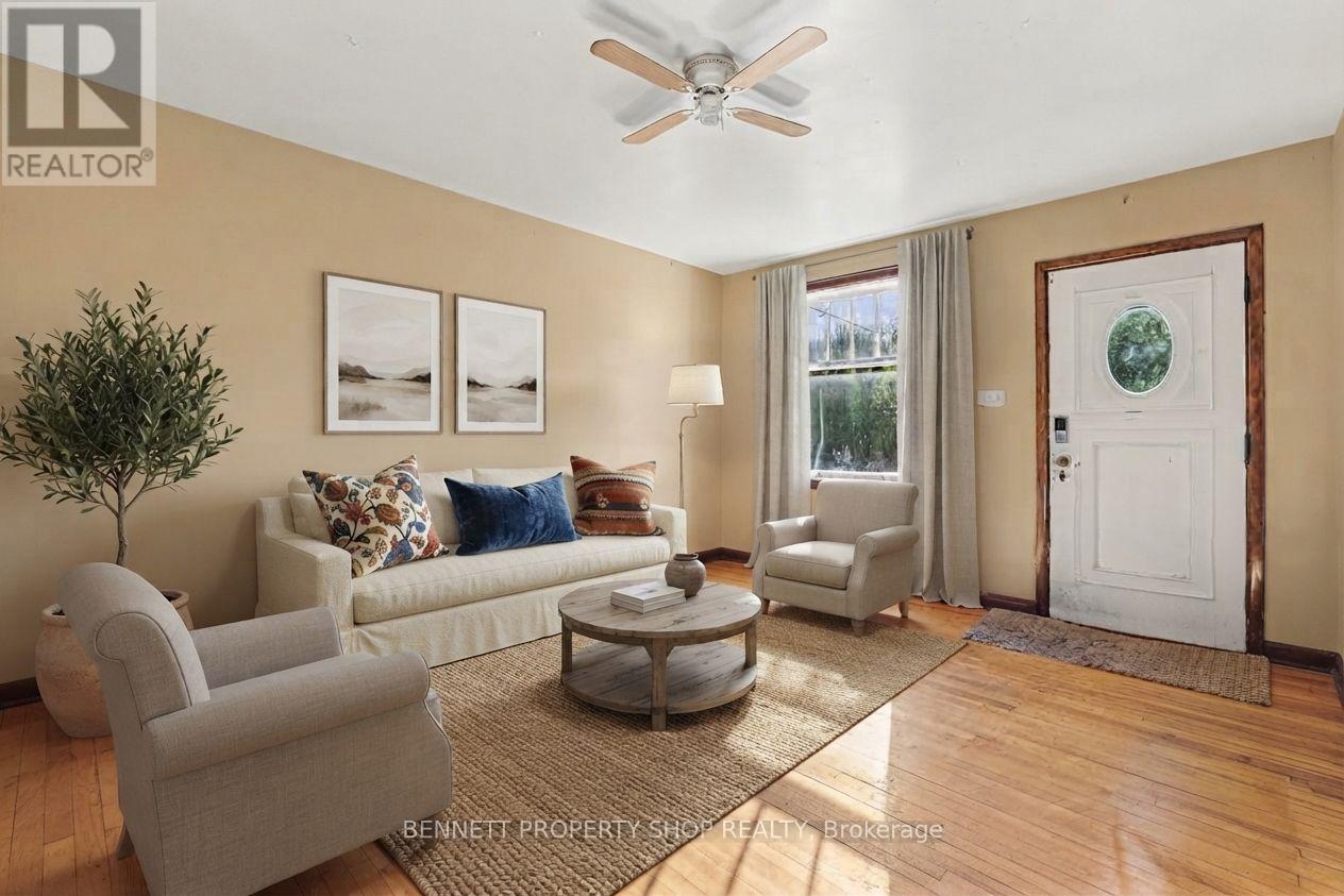 367 SUNNYSIDE AVENUE - 3