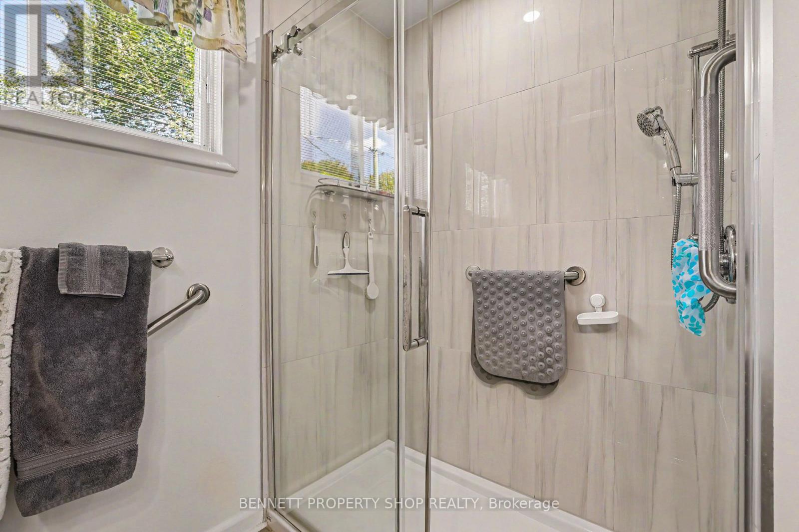 1817 GILBERT AVENUE - 11