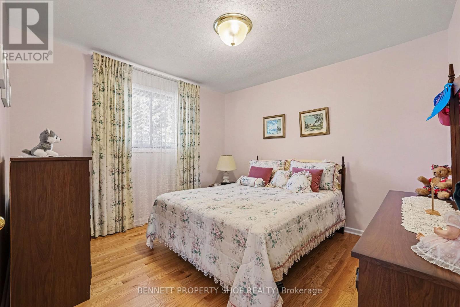 1817 GILBERT AVENUE - 13
