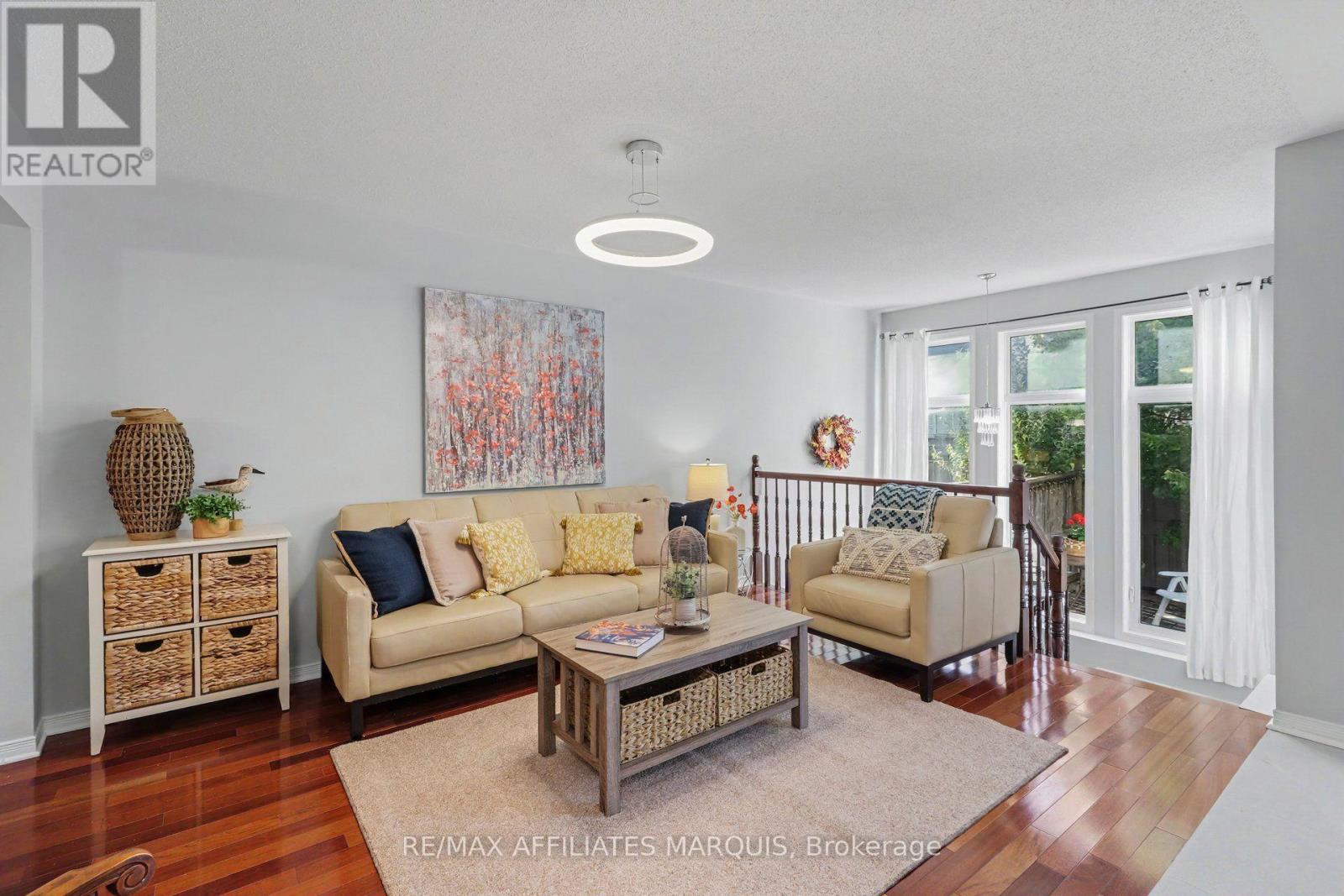 160 DEERCROFT AVENUE, Ottawa — photo 10