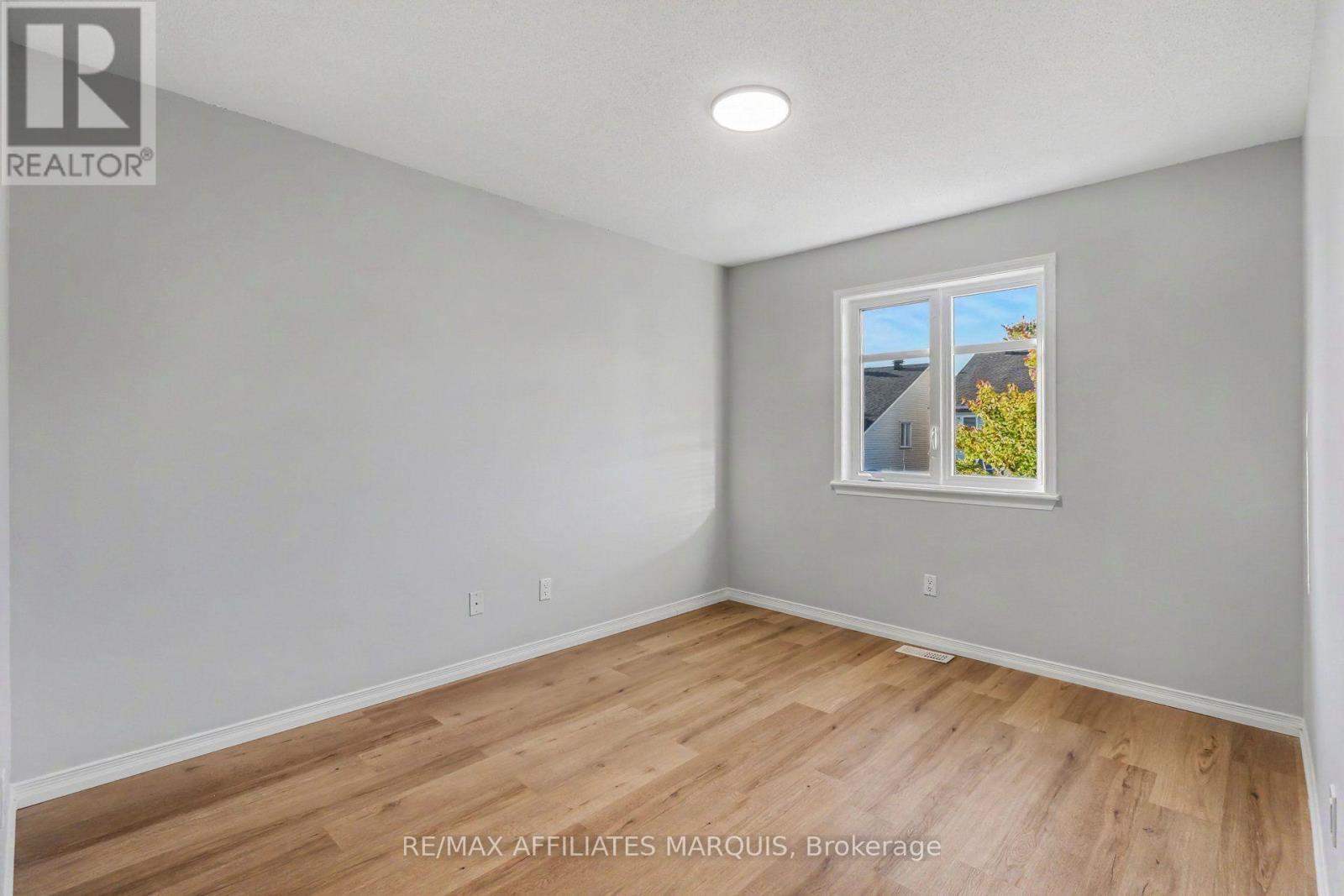 160 DEERCROFT AVENUE - Image 25