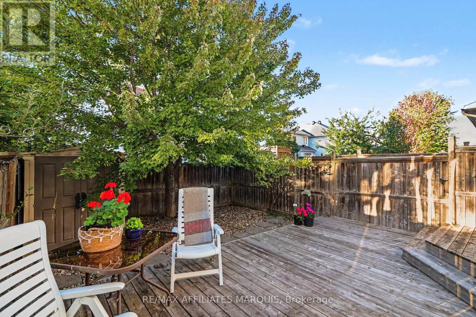 160 DEERCROFT AVENUE - Image 30